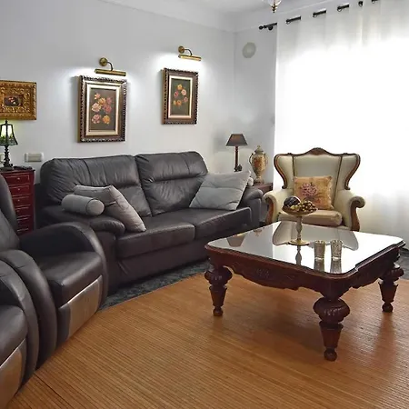 Mit Privatpool Fuer 6 Personen Ca 299 Qm In Nerja, Andalusien Costa Del Sol Feriehus *